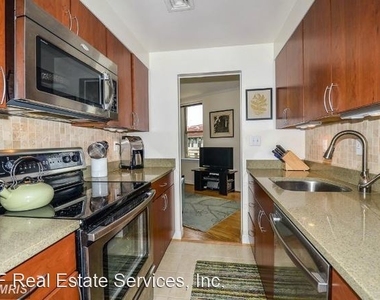 1801 Calvert Street Nw Unit 408 - Photo Thumbnail 3