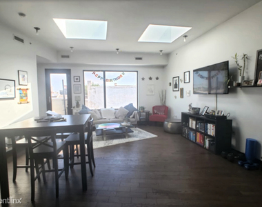 1532 Frankford Ave Unit 3r - Photo Thumbnail 1