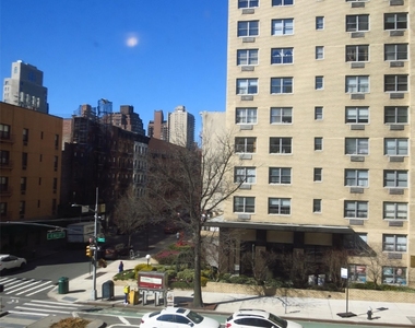 East 83rd Street and  1st Avenue - Photo Thumbnail 7