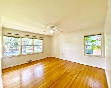 1427 Cedar Hill Avenue - Photo Thumbnail 12