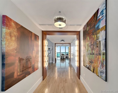 6899 Collins Ave - Photo Thumbnail 18