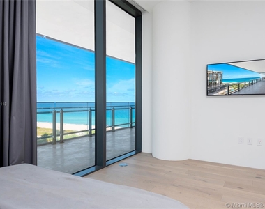 8701 Collins Ave - Photo Thumbnail 6