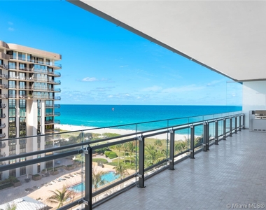 8701 Collins Ave - Photo Thumbnail 18