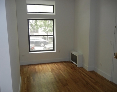 214 East 89 - Photo Thumbnail 2