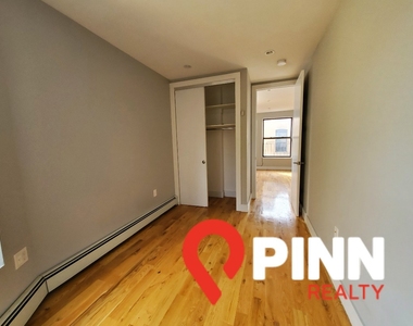 315 Alexander Avenue - Photo Thumbnail 2