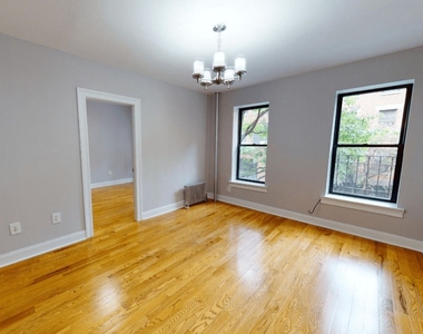 214 West 21st Street - Photo Thumbnail 8