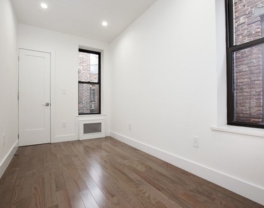 19 Eldridge Street - Photo Thumbnail 3