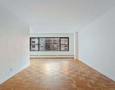 412 East 55th Street - Photo Thumbnail 0