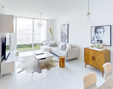 1080 Brickell Ave - Photo Thumbnail 7