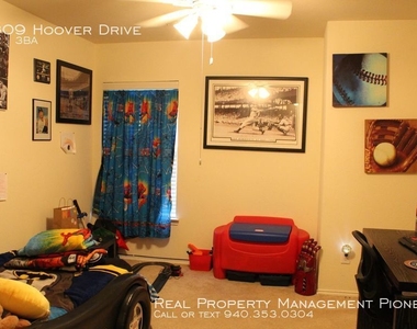 3309 Hoover Drive - Photo Thumbnail 8
