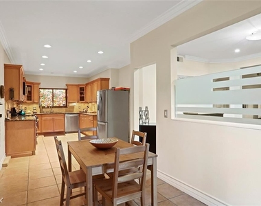 15245 La Maida St Apt 103 - Photo Thumbnail 6