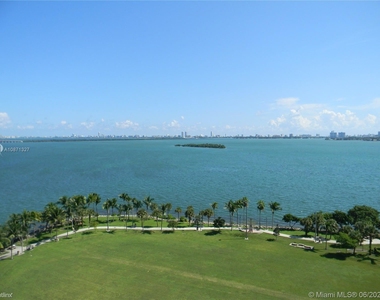 1900 N Bayshore Dr Apt 1602 - Photo Thumbnail 14