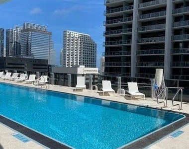 1000 Brickell Plz # 4806 A10817897 - Photo Thumbnail 24