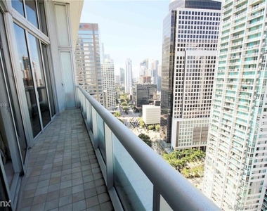 485 Brickell Ave # 2807 A10563018 - Photo Thumbnail 7