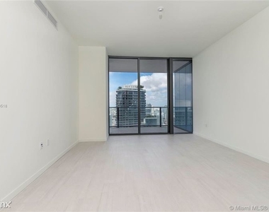 1000 Brickell Plz # 5507 A10820518 - Photo Thumbnail 31