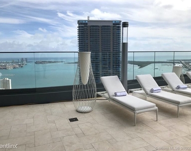 1000 Brickell Plz # 2409 A10805667 - Photo Thumbnail 10