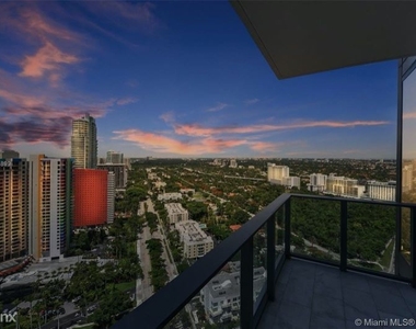 1451 Brickell Ave # 3003-3103 A10826899 - Photo Thumbnail 3