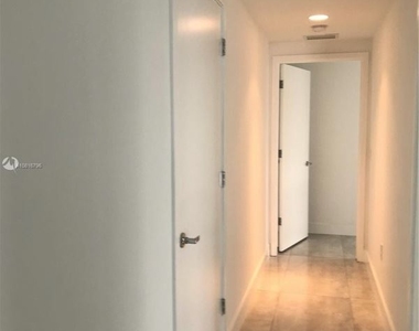 1010 Brickell Ave # 4601 A10816796 - Photo Thumbnail 10