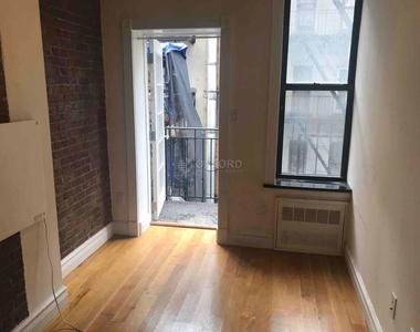 321 West 16th Street - Photo Thumbnail 9