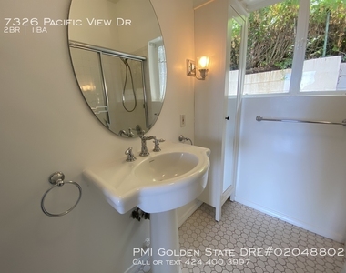 7326 Pacific View Dr - Photo Thumbnail 17