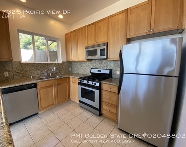 7326 Pacific View Dr - Photo Thumbnail 9