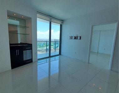 350 S Miami Ave Apt 3815 - Photo Thumbnail 7