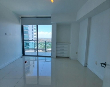 350 S Miami Ave Apt 3815 - Photo Thumbnail 18