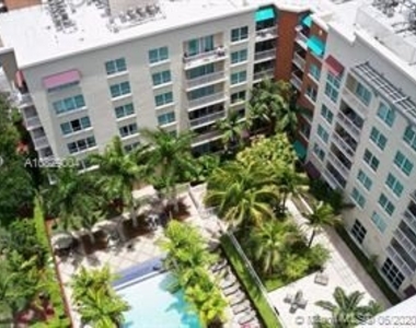 2000 N Bayshore Dr Apt 1607 - Photo Thumbnail 17