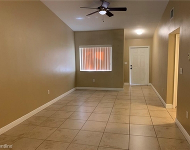 6245 Sw 47th Mnr Apt 202 - Photo Thumbnail 5