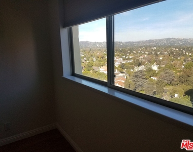 10787 N Wilshire Blvd - Photo Thumbnail 10