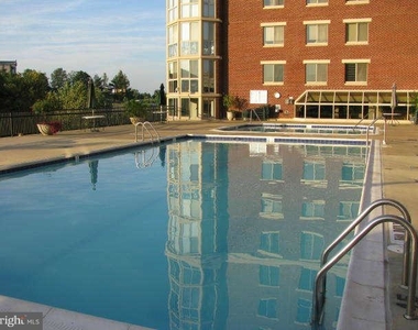 2151 Jamieson Ave #808 - Photo Thumbnail 20