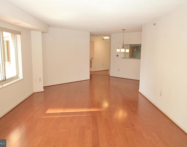 2151 Jamieson Ave #808 - Photo Thumbnail 9