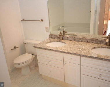 2151 Jamieson Ave #808 - Photo Thumbnail 5