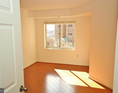 2151 Jamieson Ave #808 - Photo Thumbnail 6