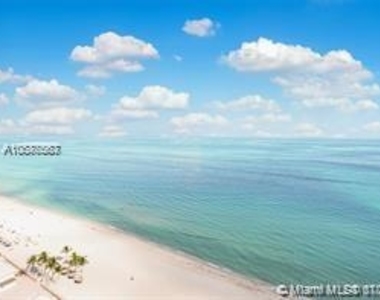 18201 Collins Ave - Photo Thumbnail 21