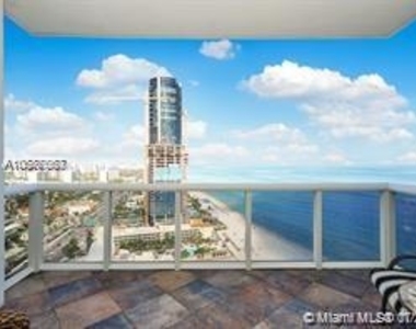 18201 Collins Ave - Photo Thumbnail 1