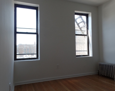 286 Eastern Parkway - Photo Thumbnail 7