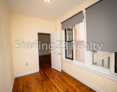 24-39 27th Street - Photo Thumbnail 5