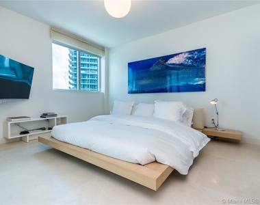 3801 Collins Ave - Photo Thumbnail 18