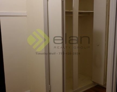 1211 W Elmdale Apt 2k - Photo Thumbnail 4