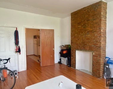 172 Jefferson Street - Photo Thumbnail 5