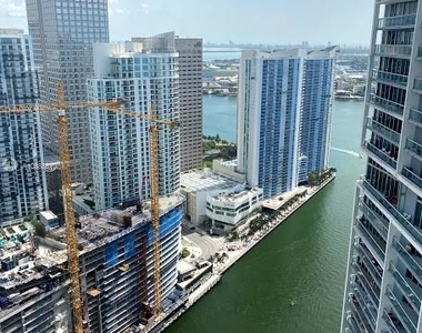 475 Brickell Ave - Photo Thumbnail 26