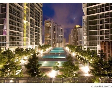 475 Brickell Ave - Photo Thumbnail 13