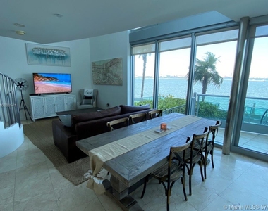 1331 Brickell Bay Dr - Photo Thumbnail 2