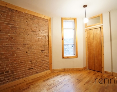 645 Willoughby Ave - Photo Thumbnail 10