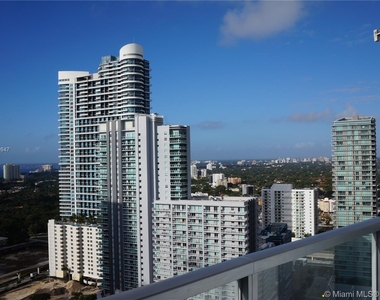 1060 Brickell Avenue - Photo Thumbnail 0