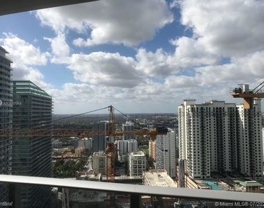 1010 Brickell Ave Unit 3403 - Photo Thumbnail 5