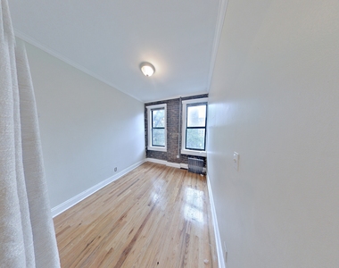 620 East 6th Street - Photo Thumbnail 4