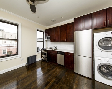 1031 Lorimer Street - Photo Thumbnail 1