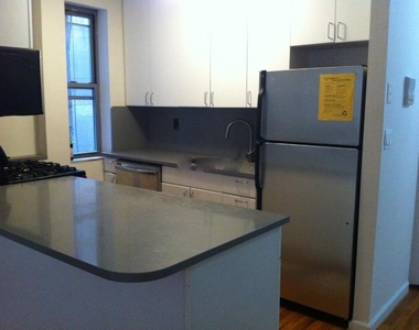 113 EAST 31ST STREET - Photo Thumbnail 1